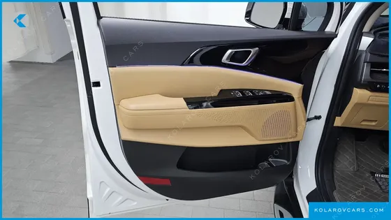 KIA CARNIVAL GASOLINE 9-SEATER NOBLESSE