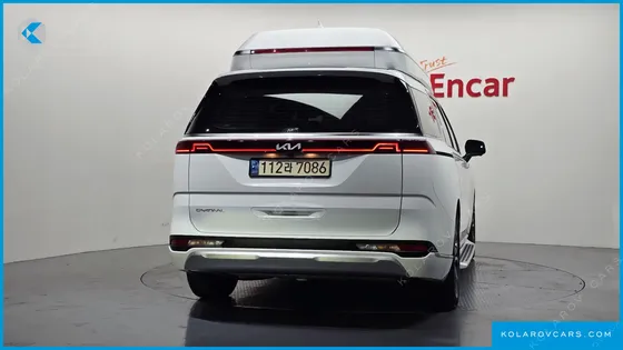 KIA CARNIVAL GASOLINE 9-SEATER HI-LIMOUSINE