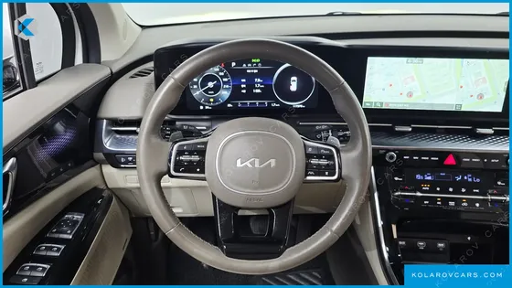 KIA CARNIVAL GASOLINE 9-SEATER HI-LIMOUSINE