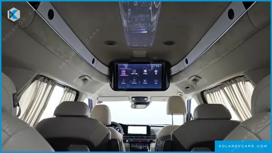 KIA CARNIVAL GASOLINE 9-SEATER HI-LIMOUSINE