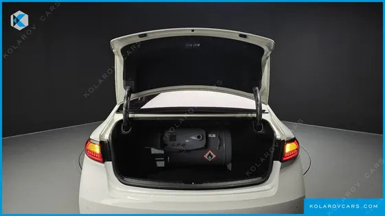 KIA K7 3.0 LPI PRESTIGE (RENTAL CAR)