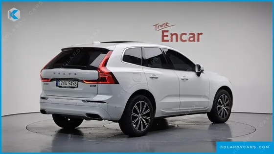 VOLVO XC60 B5 INSCRIPTION