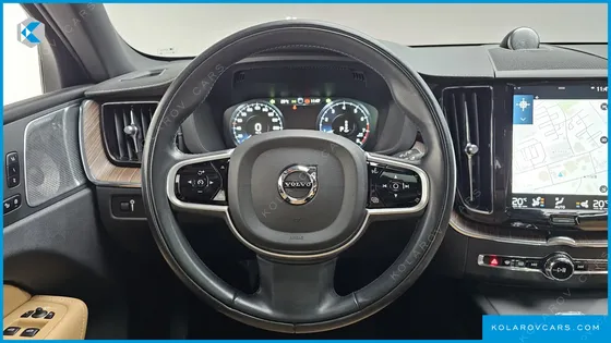VOLVO XC60 B5 INSCRIPTION