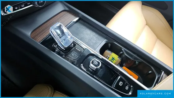 VOLVO XC60 B5 INSCRIPTION