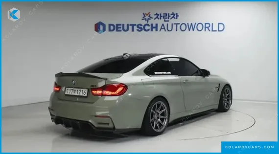 BMW M4 M4 COUPE