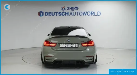 BMW M4 M4 COUPE