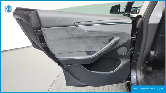 TESLA MODEL Y LONG RANGE AWD