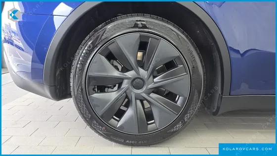 TESLA MODEL Y RWD