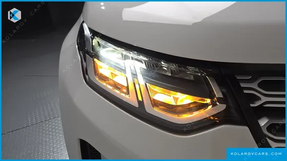 LAND ROVER DISCOVERY SPORT D150 S