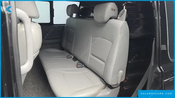 HYUNDAI STAREX VAN 5-SEATER