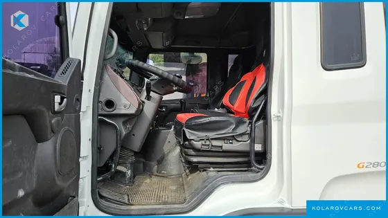 HYUNDAI MEGA TRUCK GOLD