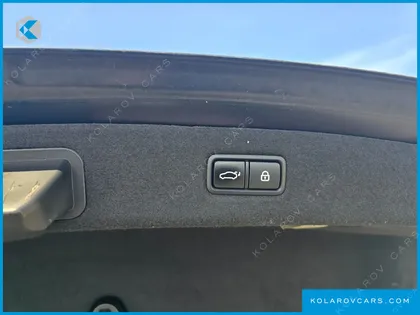 GENESIS EQ900 3.8 GDI AWD
