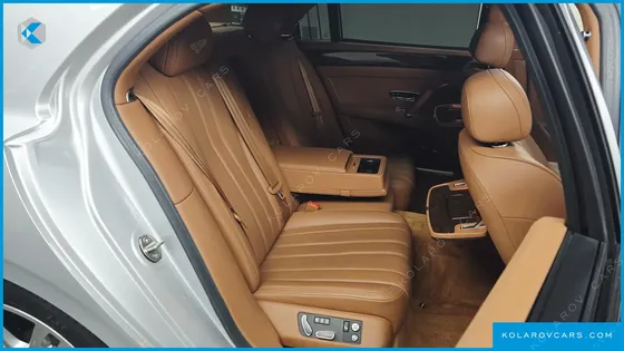 BENTLEY FLYING SPUR 4.0