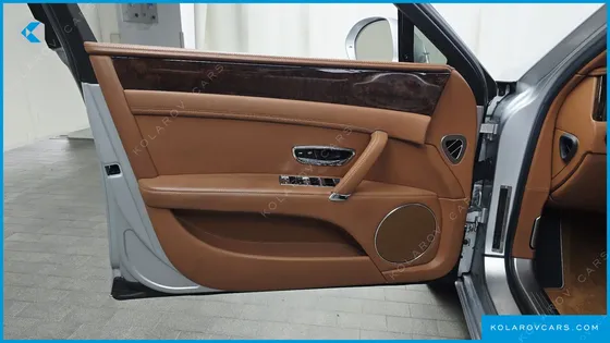 BENTLEY FLYING SPUR 4.0