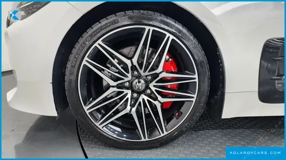 KIA STINGER 2.5 AWD MASTERS