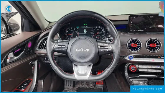 KIA STINGER 2.5 AWD MASTERS