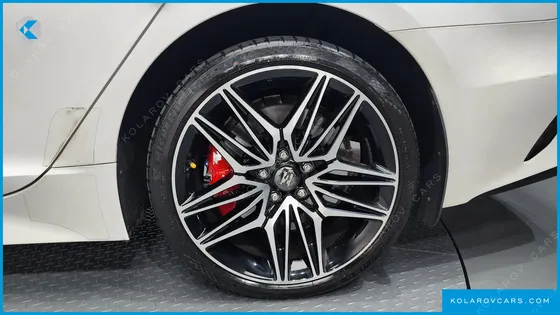KIA STINGER 2.5 AWD MASTERS