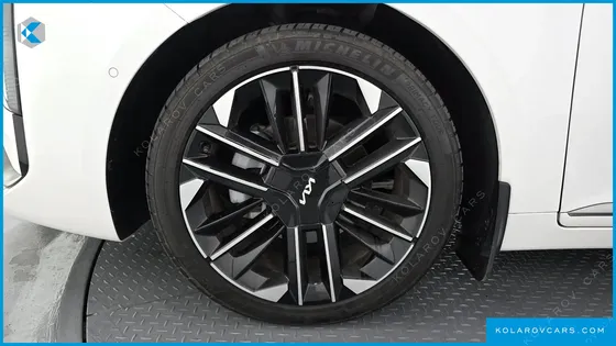 KIA K8 SIGNATURE
