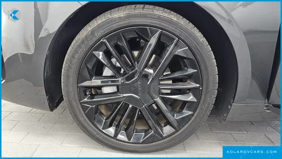 KIA K8 SIGNATURE BLACK