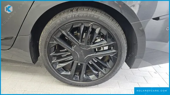 KIA K8 SIGNATURE BLACK