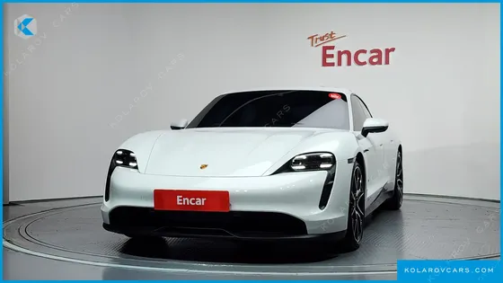 PORSCHE TAYCAN BASE