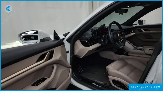 PORSCHE TAYCAN BASE