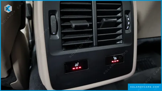 PORSCHE TAYCAN BASE