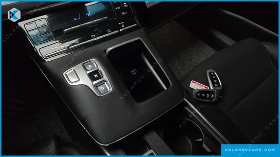 HYUNDAI GRANDEUR PREMIUM