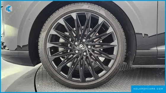 HYUNDAI GRANDEUR 3,5 GASOLINE 4WD