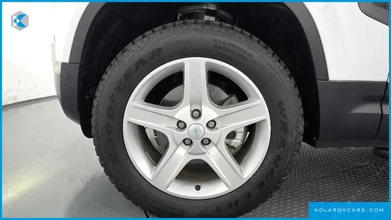 LAND ROVER DEFENDER 110 D250 SE