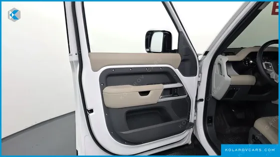 LAND ROVER DEFENDER 110 D250 SE