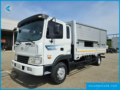 HYUNDAI MEGA TRUCK GOLD