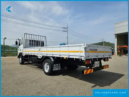 HYUNDAI MEGA TRUCK GOLD