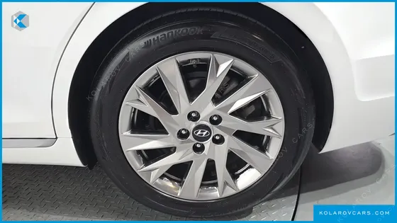 HYUNDAI GRANDEUR CALLIGRAPHY