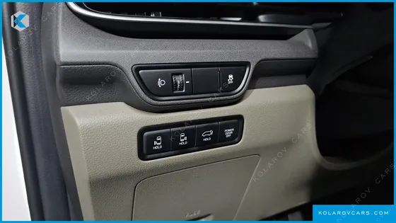 KIA CARNIVAL HEV 9SEATER NOBLESS