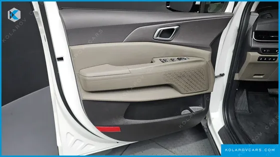 KIA CARNIVAL HEV 9SEATER NOBLESS