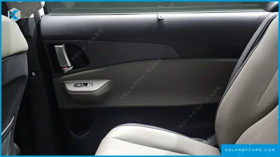 KIA CARNIVAL HEV 9SEATER NOBLESS