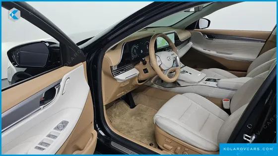 HYUNDAI GRANDEUR CALLIGRAPHY