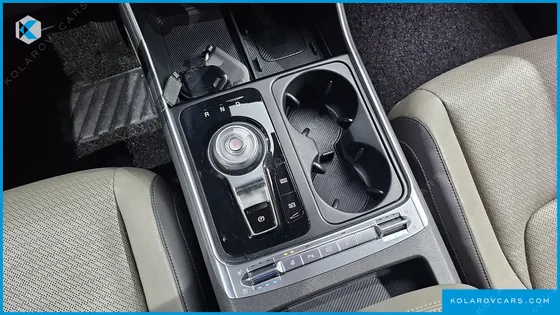 KIA CARNIVAL 7-SEATER NOBLESSE