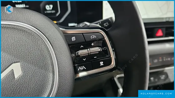 KIA CARNIVAL 7-SEATER NOBLESSE