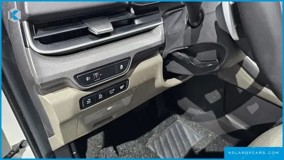 KIA CARNIVAL 7-SEATER NOBLESSE