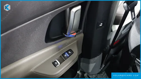 KIA CARNIVAL 7-SEATER NOBLESSE