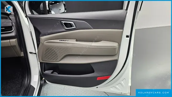 KIA CARNIVAL 7-SEATER NOBLESSE