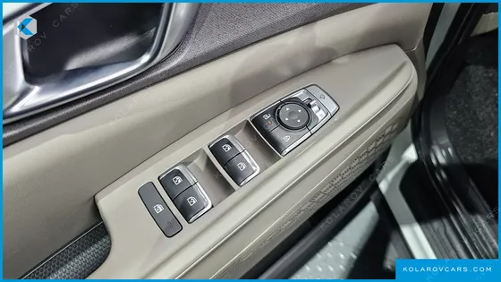 KIA CARNIVAL 7-SEATER NOBLESSE