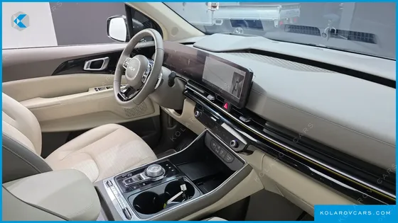 KIA CARNIVAL 7-SEATER SIGNATURE