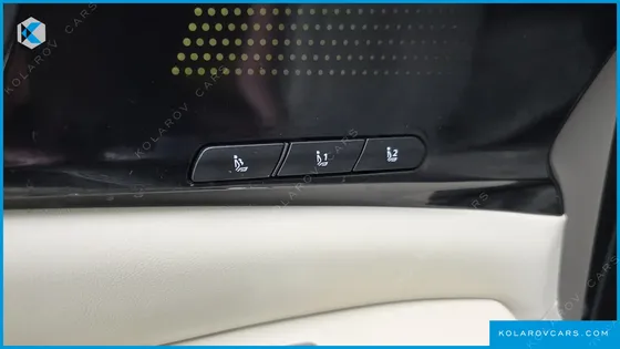 KIA CARNIVAL 7-SEATER SIGNATURE