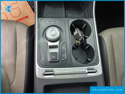 KIA CARNIVAL HEV 9 SEATER PRESTIGE