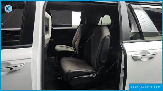 KIA CARNIVAL HEV 9 SEATER PRESTIGE