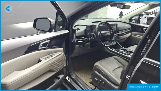 KIA CARNIVAL HEV 9 SEATER X LINE