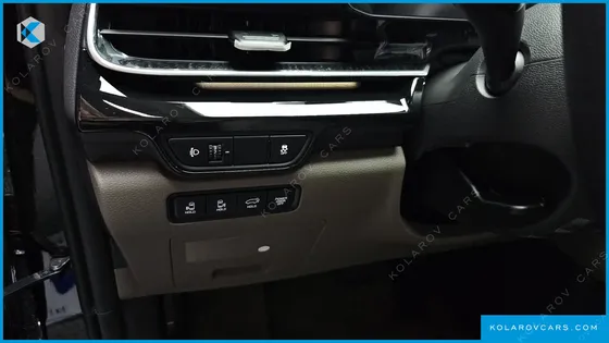 KIA CARNIVAL HEV 9 SEATER X LINE